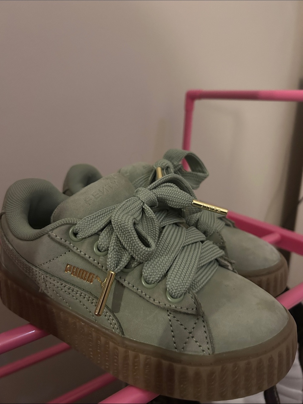 Rihanna Fenty  Puma girl size 1c